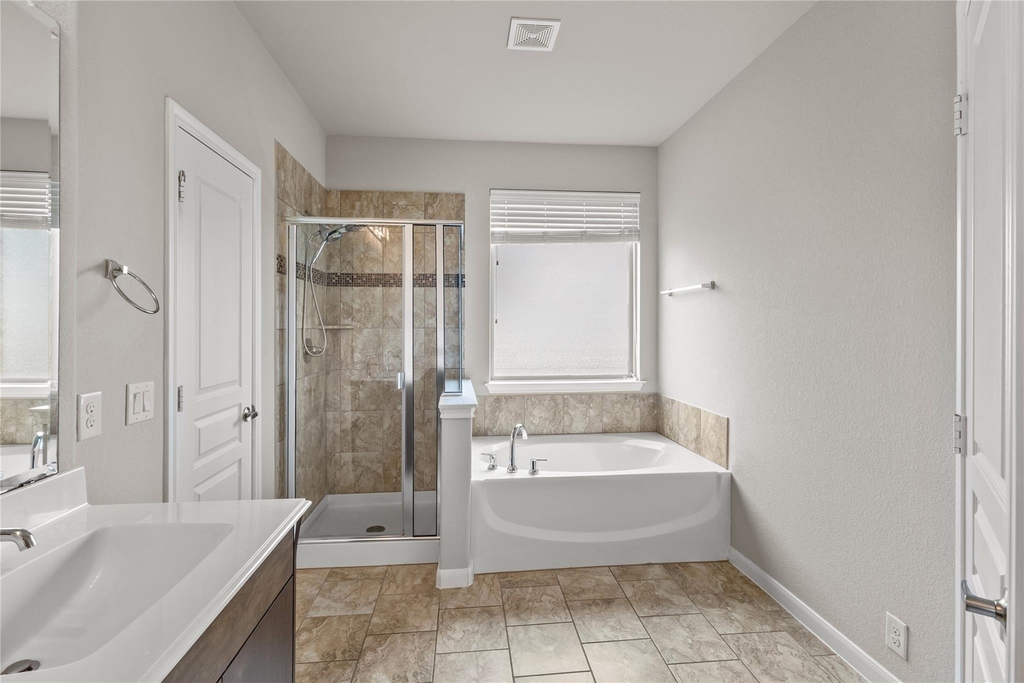 801 Oriel Circle - Photo 9