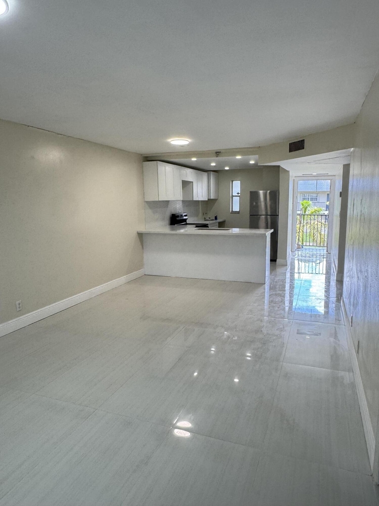 8000 Fairview Drive - Photo 18