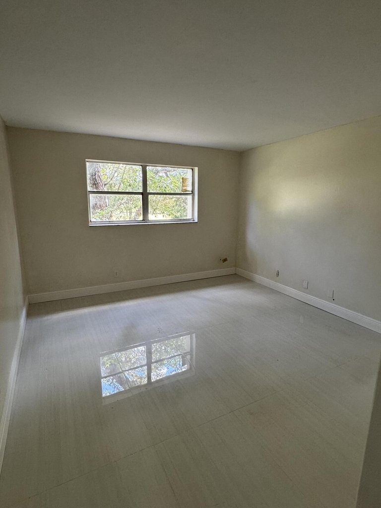 8000 Fairview Drive - Photo 21