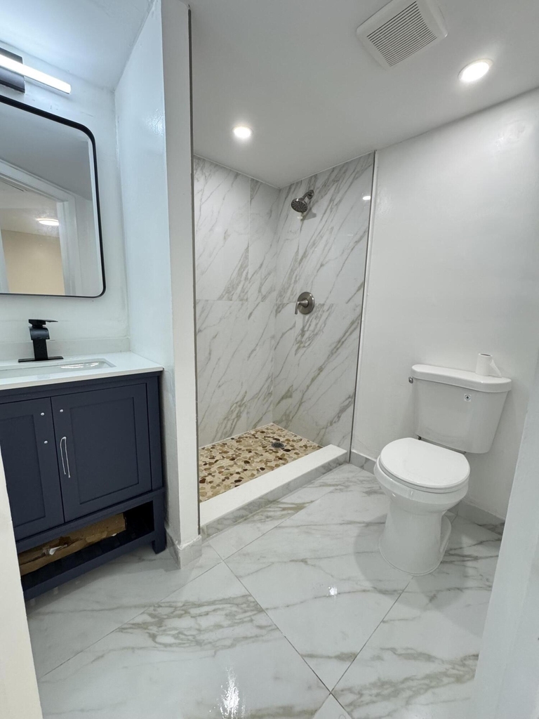 8000 Fairview Drive - Photo 11