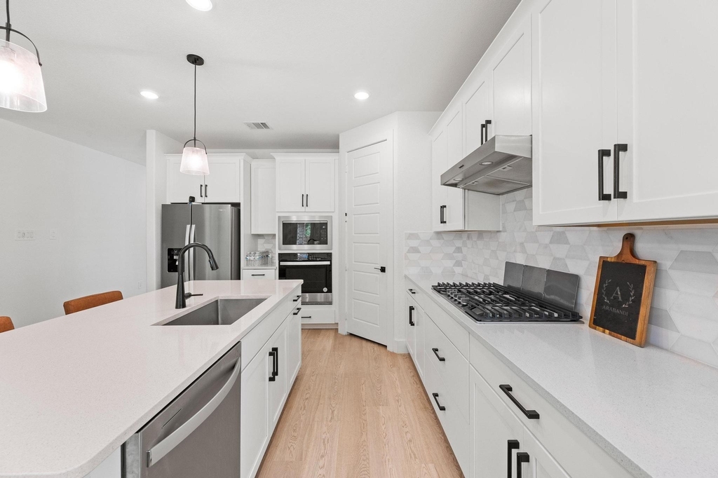 2848 Acadia Drive - Photo 8