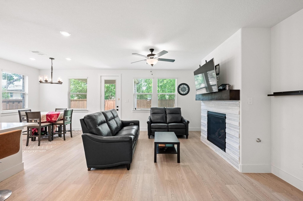 2848 Acadia Drive - Photo 5