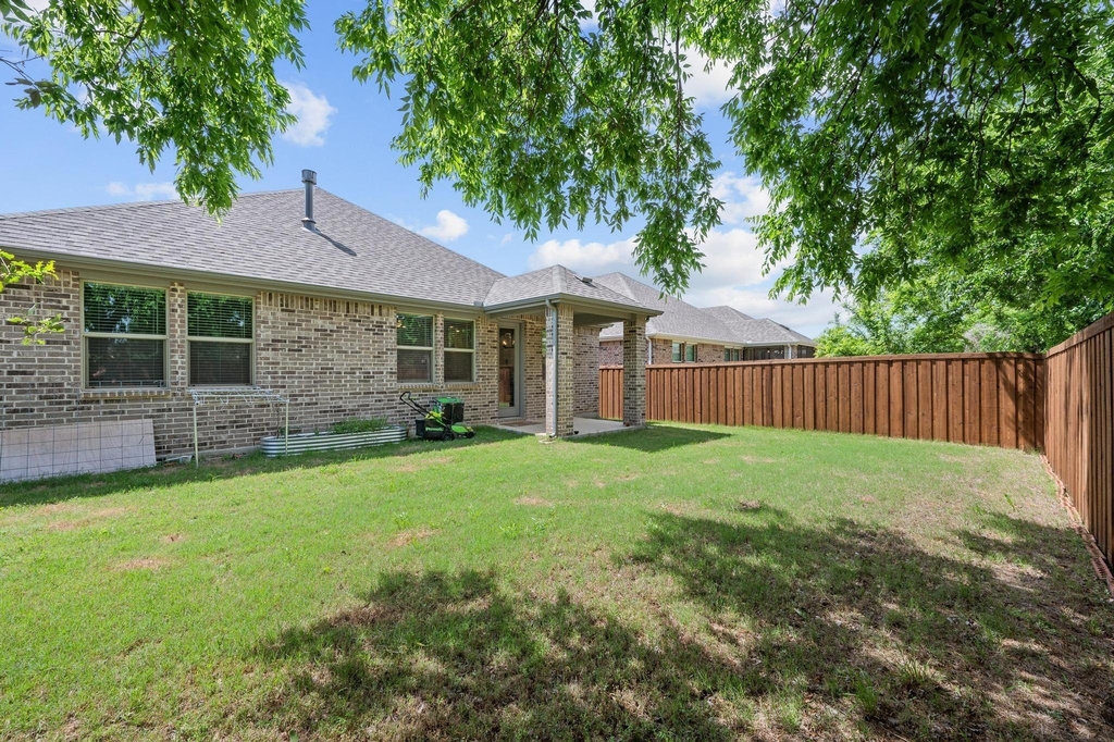 2848 Acadia Drive - Photo 32
