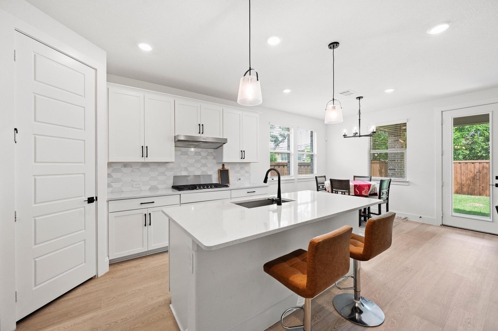 2848 Acadia Drive - Photo 6