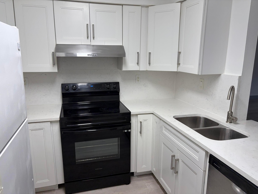 10292 Nw 9th Street Circle - Photo 3