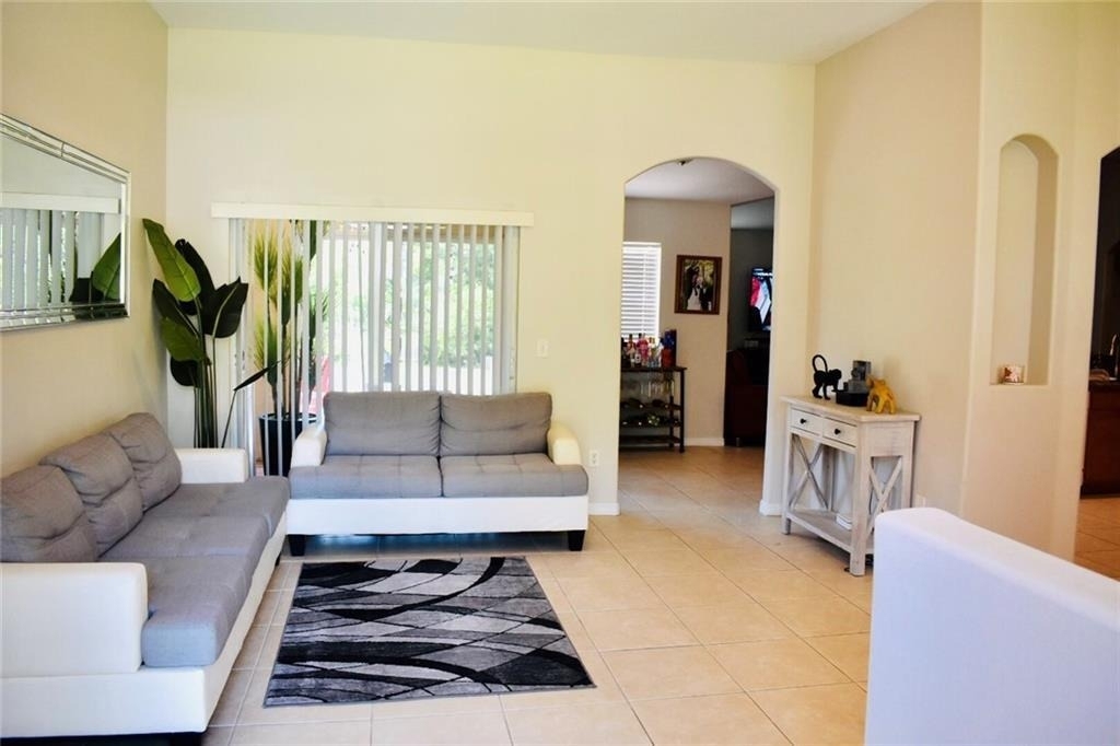 4819 51st Court - Photo 4