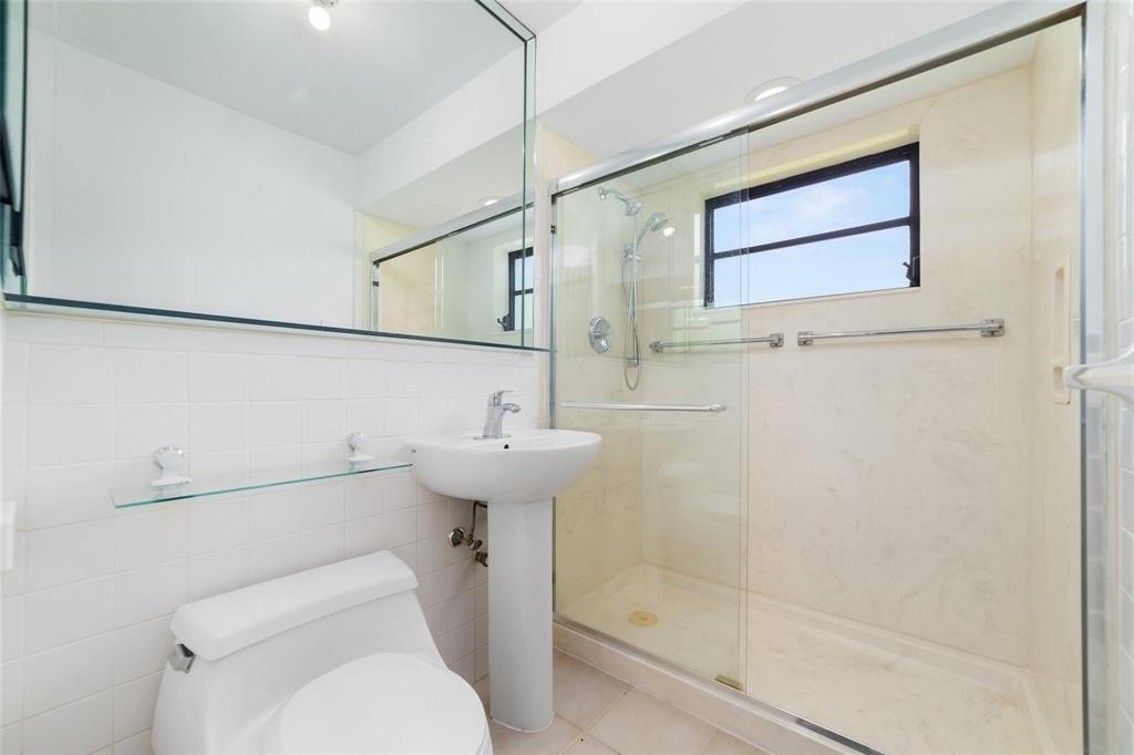 1273 Ne 37th Street - Photo 8