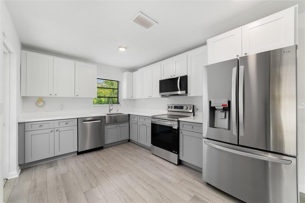 1273 Ne 37th Street - Photo 0
