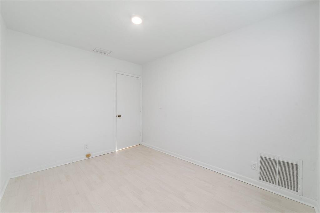 1273 Ne 37th Street - Photo 18