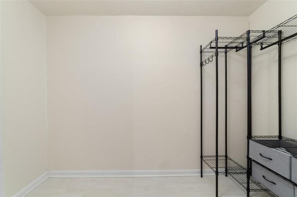 1273 Ne 37th Street - Photo 13