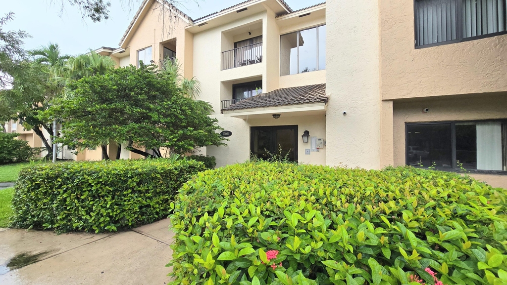 10001 W Atlantic Boulevard - Photo 0
