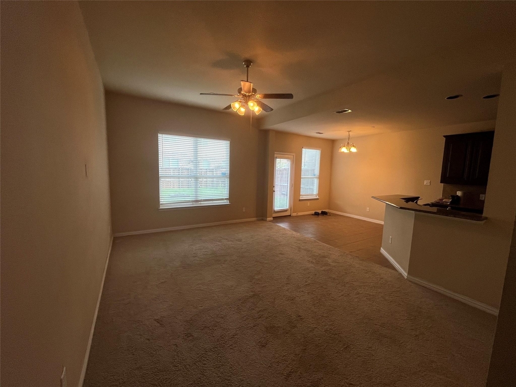 250 Barrington Lane - Photo 2