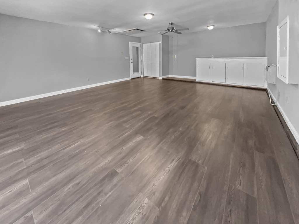 6210 Glenmoor Drive - Photo 15