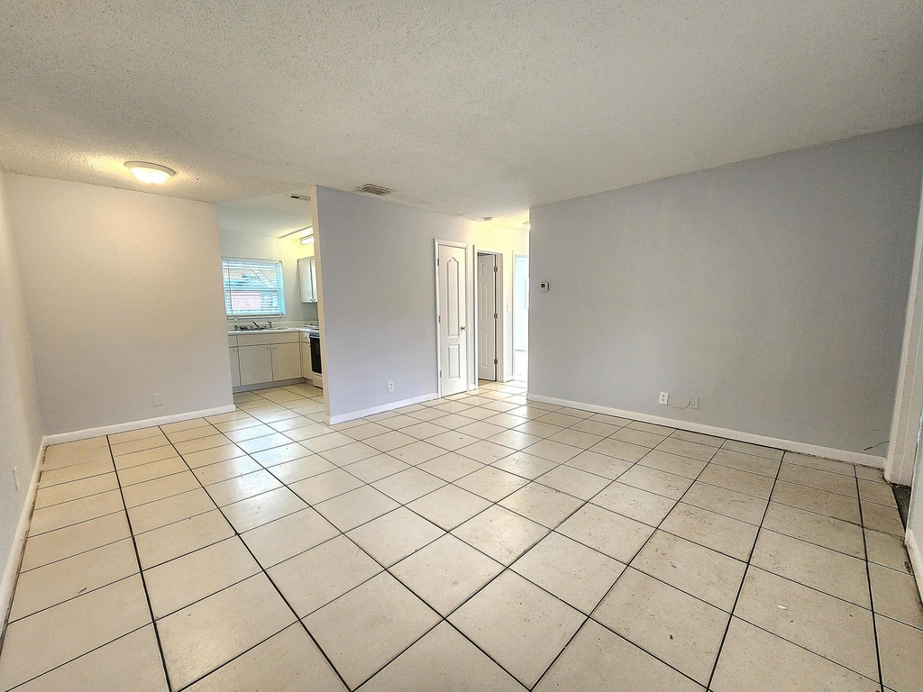 215 Sw 1st Court - Photo 3