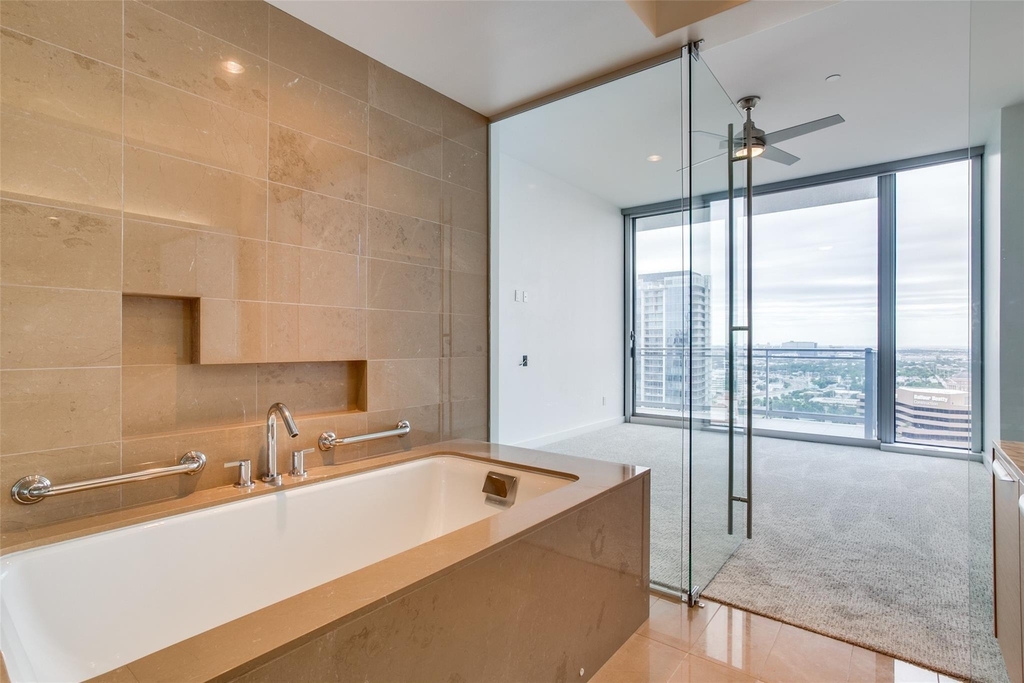 2900 Mckinnon Street - Photo 15
