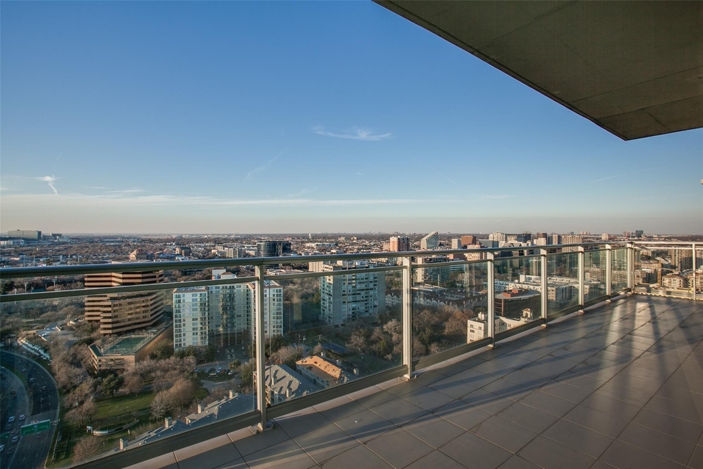 2900 Mckinnon Street - Photo 20
