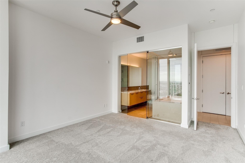 2900 Mckinnon Street - Photo 12