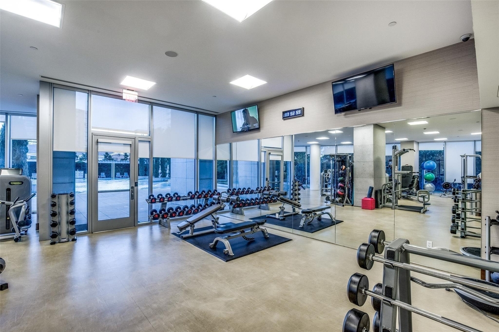 2900 Mckinnon Street - Photo 25