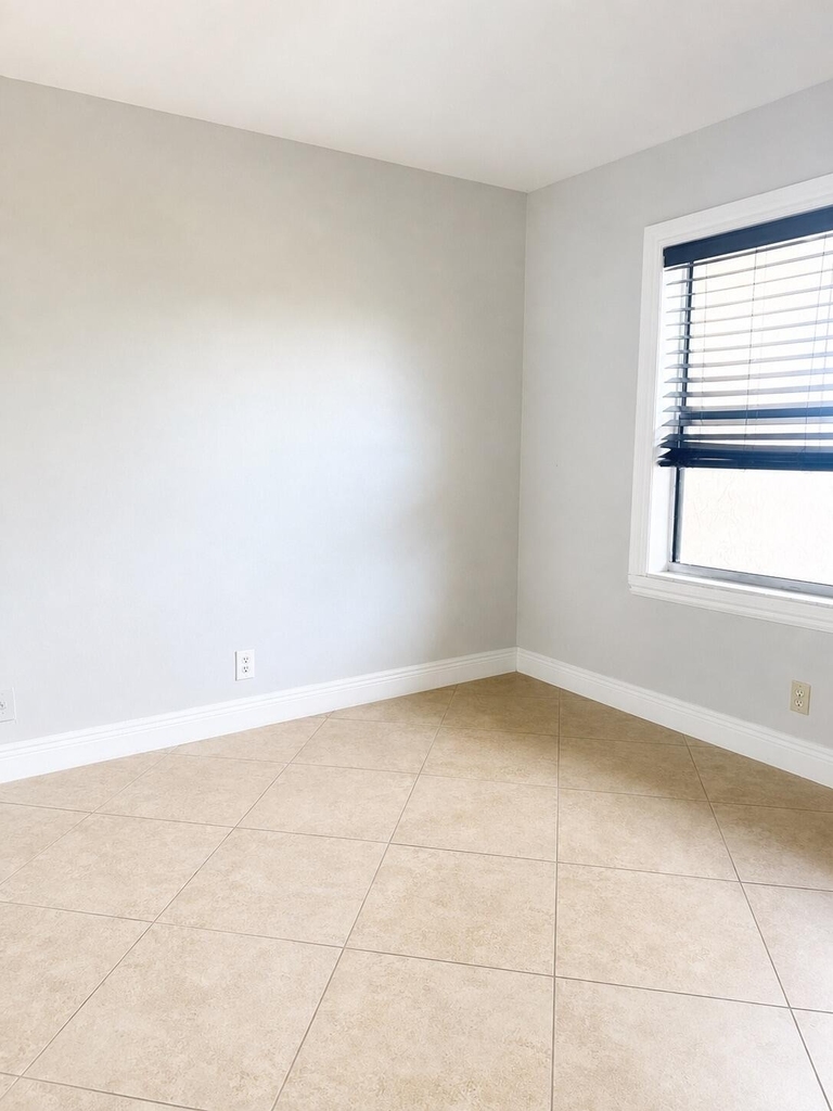 6716 Palmetto Circle S - Photo 4