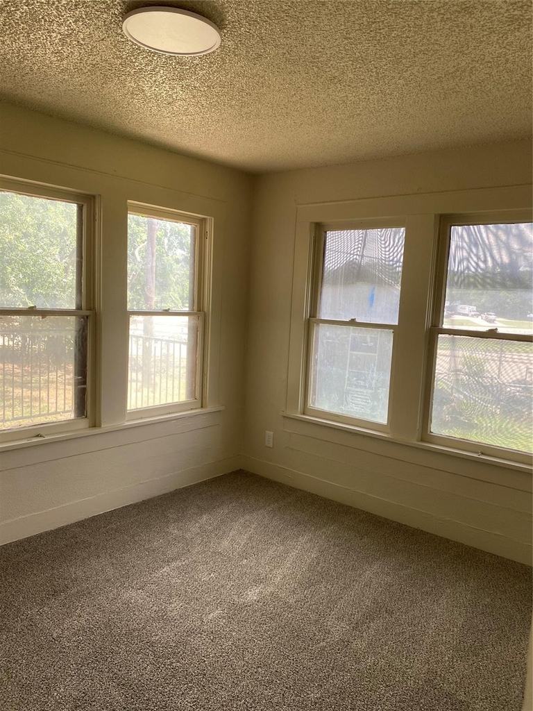200 Marquette Avenue - Photo 17