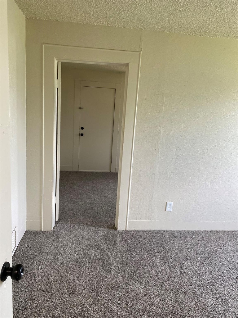 200 Marquette Avenue - Photo 19