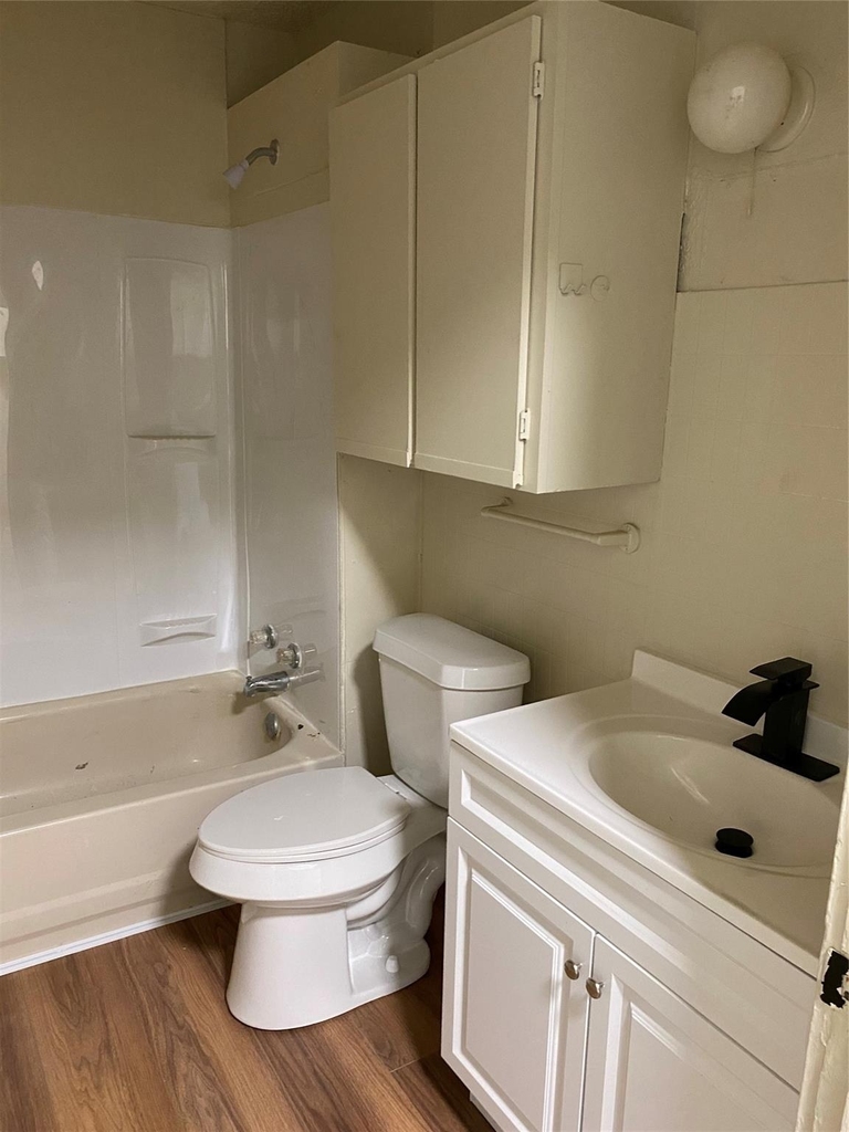 200 Marquette Avenue - Photo 9