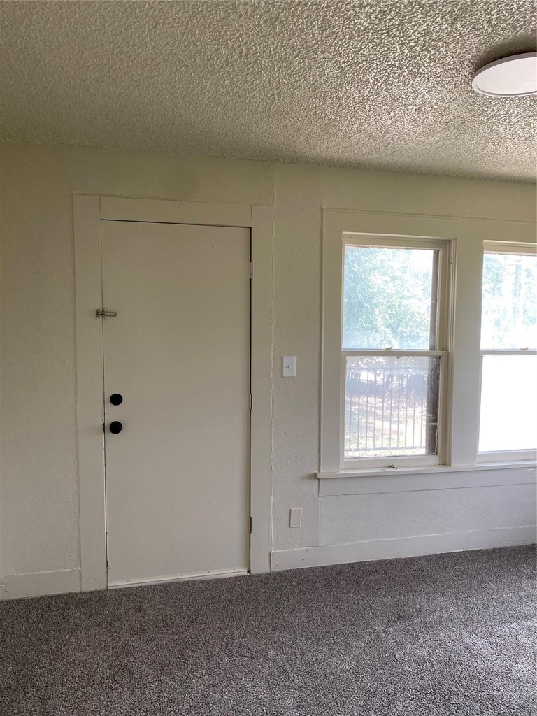 200 Marquette Avenue - Photo 16