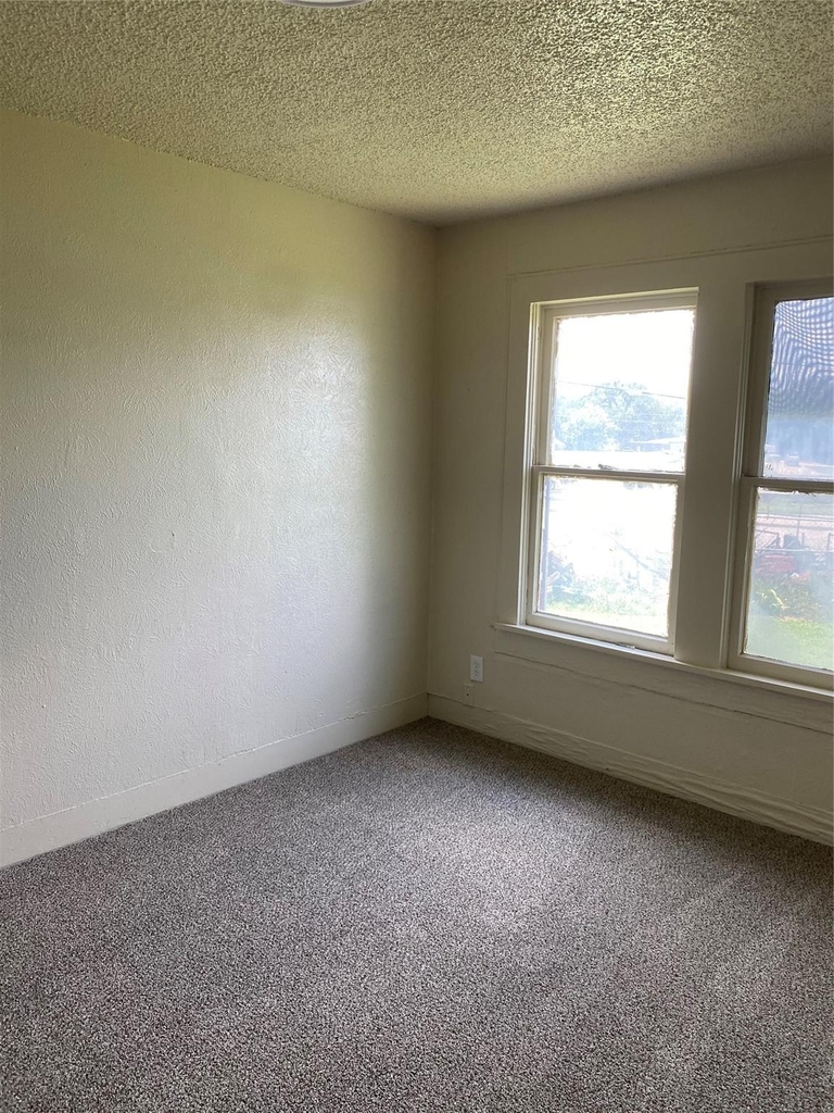 200 Marquette Avenue - Photo 15