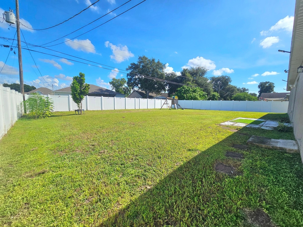 1465 Sw San Esteban Avenue - Photo 20