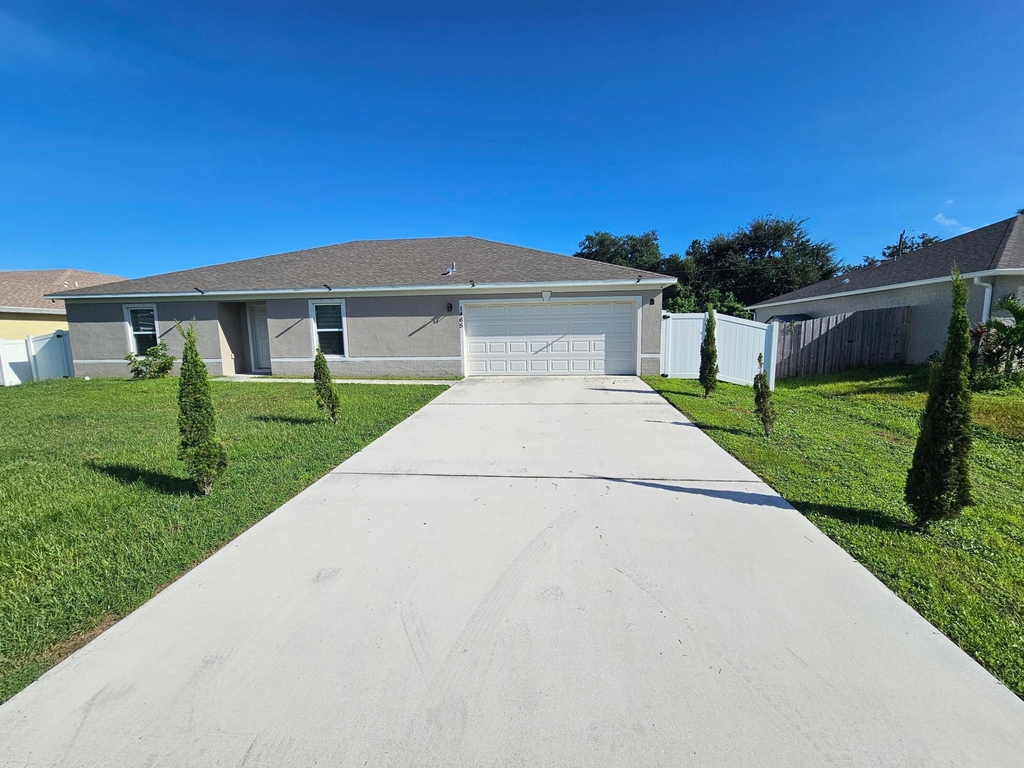 1465 Sw San Esteban Avenue - Photo 0