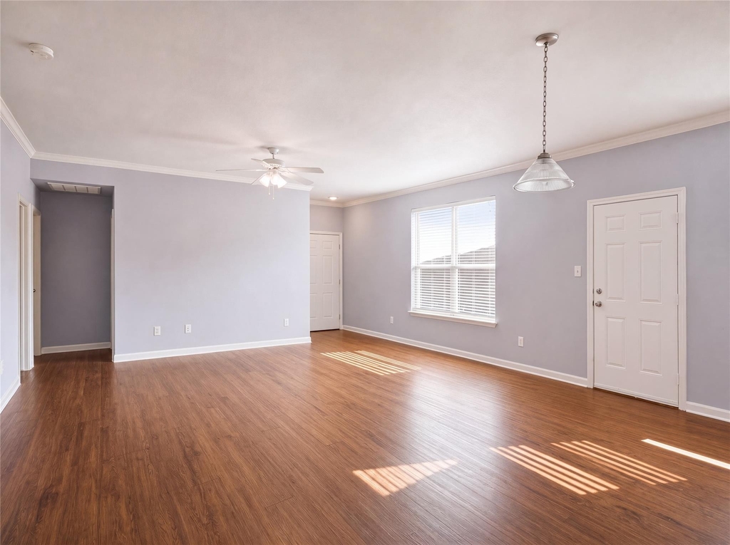 2400 18th Street - Photo 3