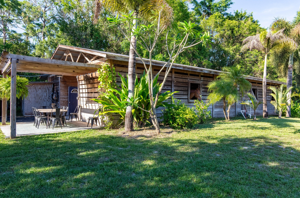 851 Hyde Park Road - Photo 3
