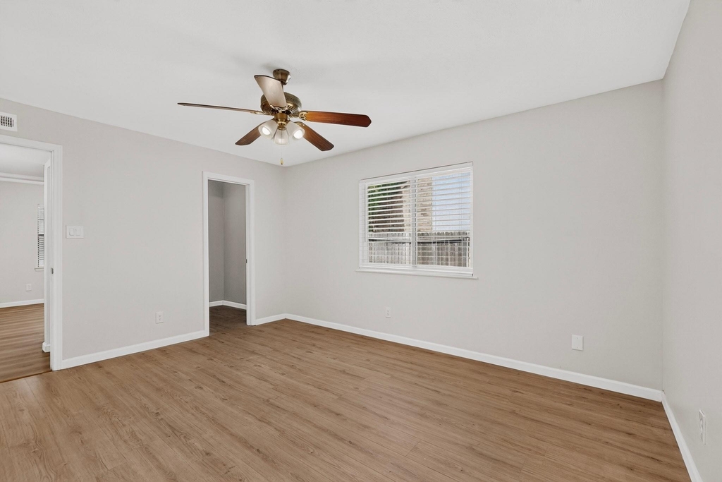 7904 Kodak Drive - Photo 18