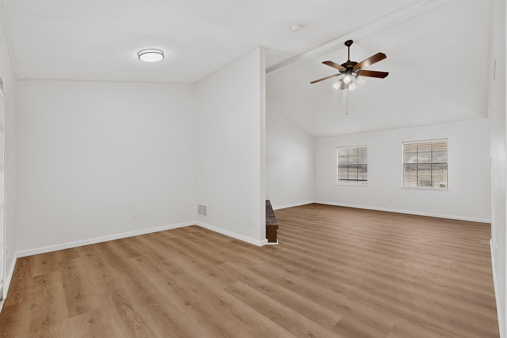 7904 Kodak Drive - Photo 16