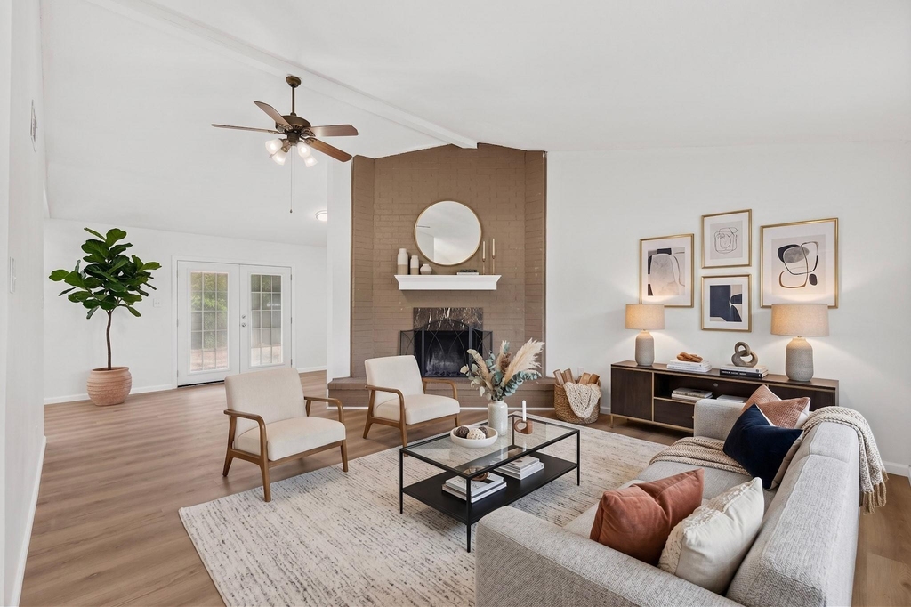 7904 Kodak Drive - Photo 2