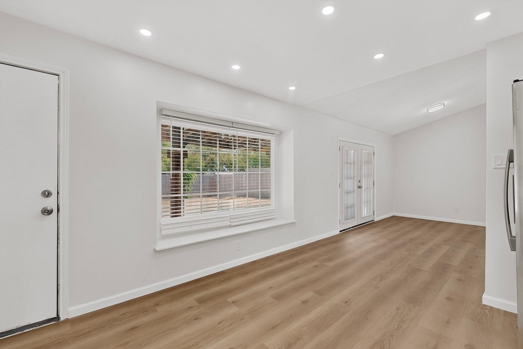 7904 Kodak Drive - Photo 10