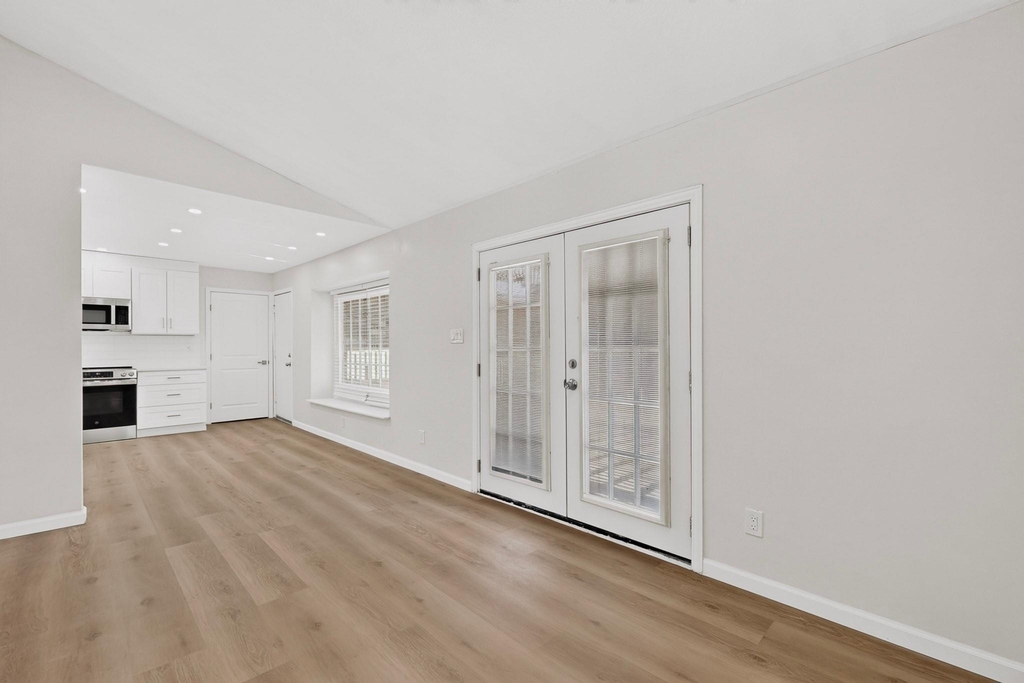 7904 Kodak Drive - Photo 11