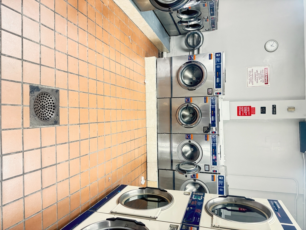140-16 34th Avenue - Photo 4