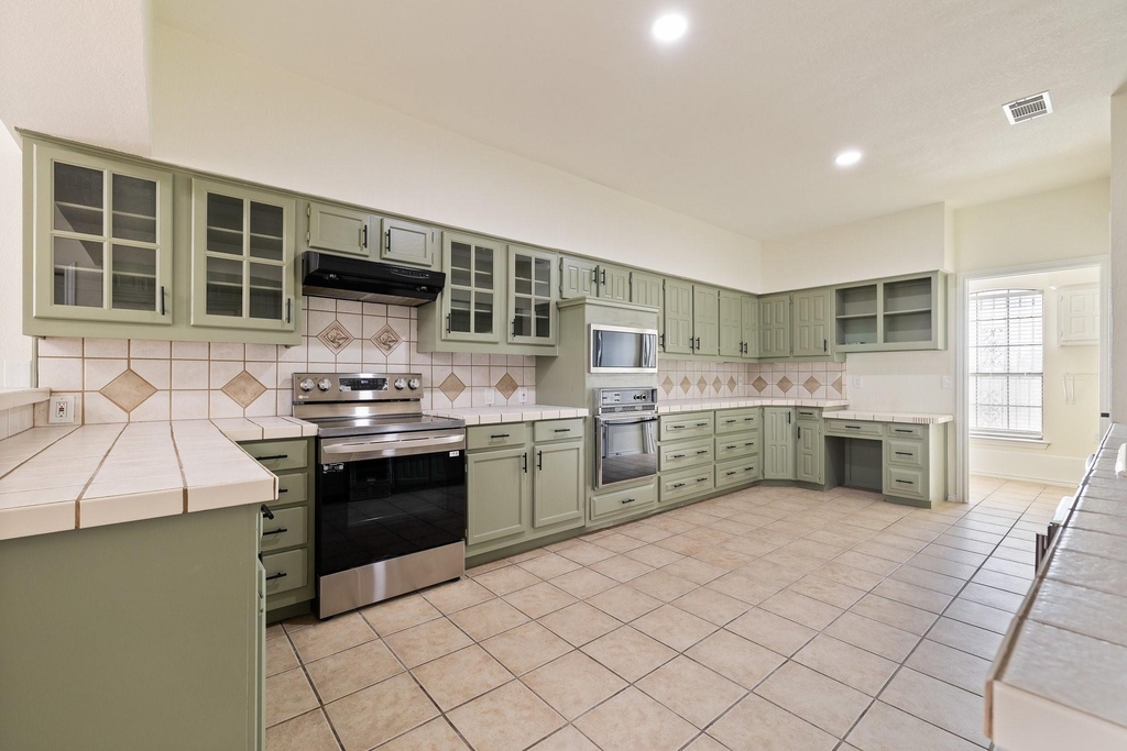 2110 S Mcdonald Street - Photo 11