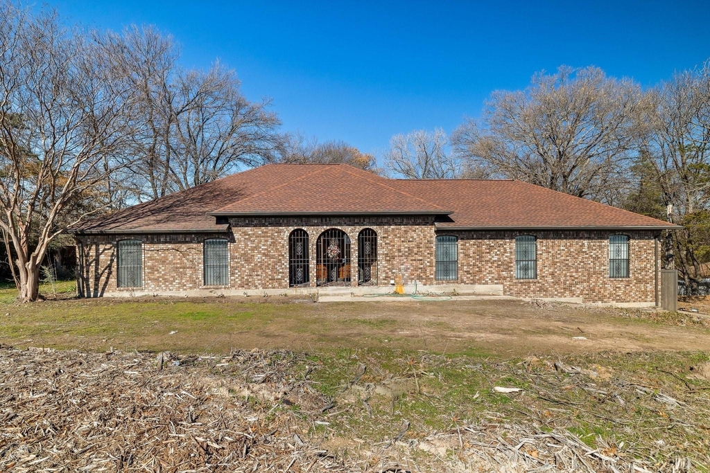 2110 S Mcdonald Street - Photo 0