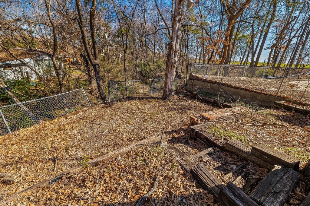 2110 S Mcdonald Street - Photo 32