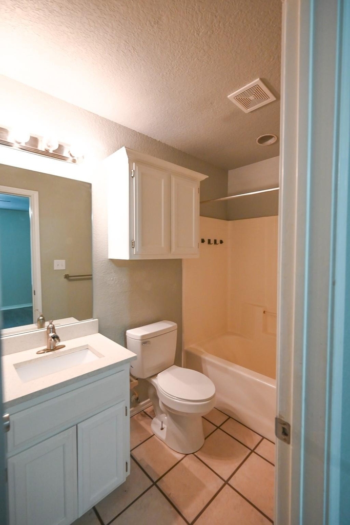 502 N Sewell Drive - Photo 6