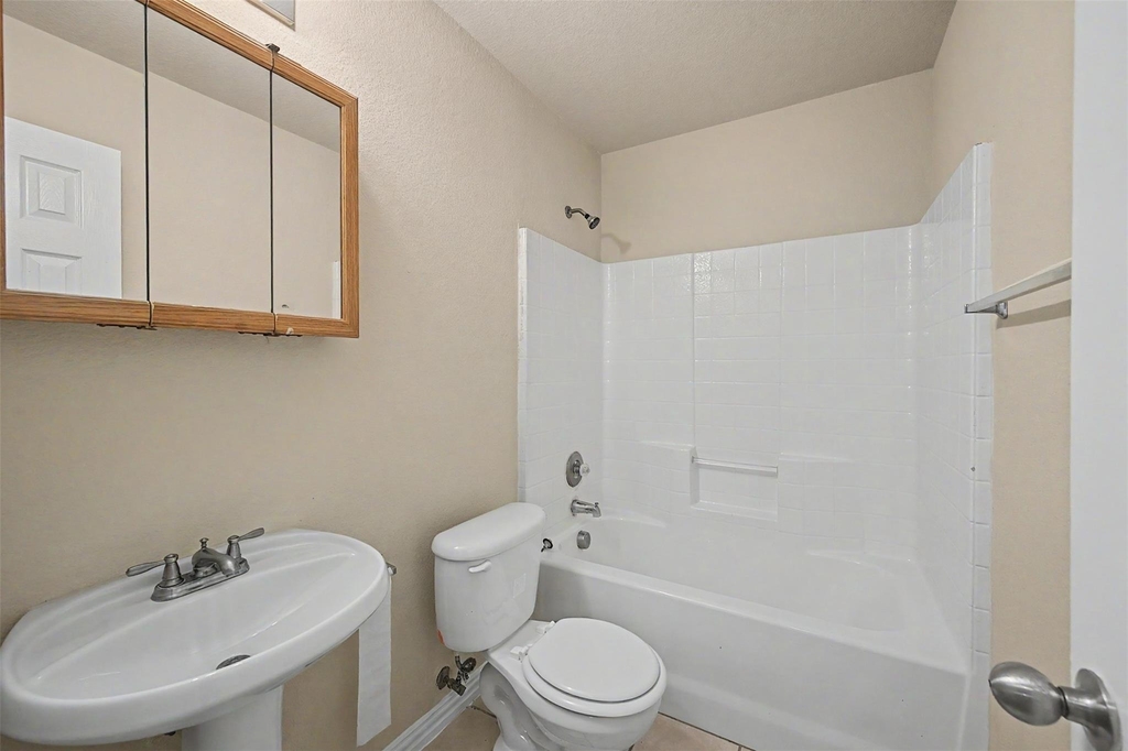 3126 Cherry Lane - Photo 9