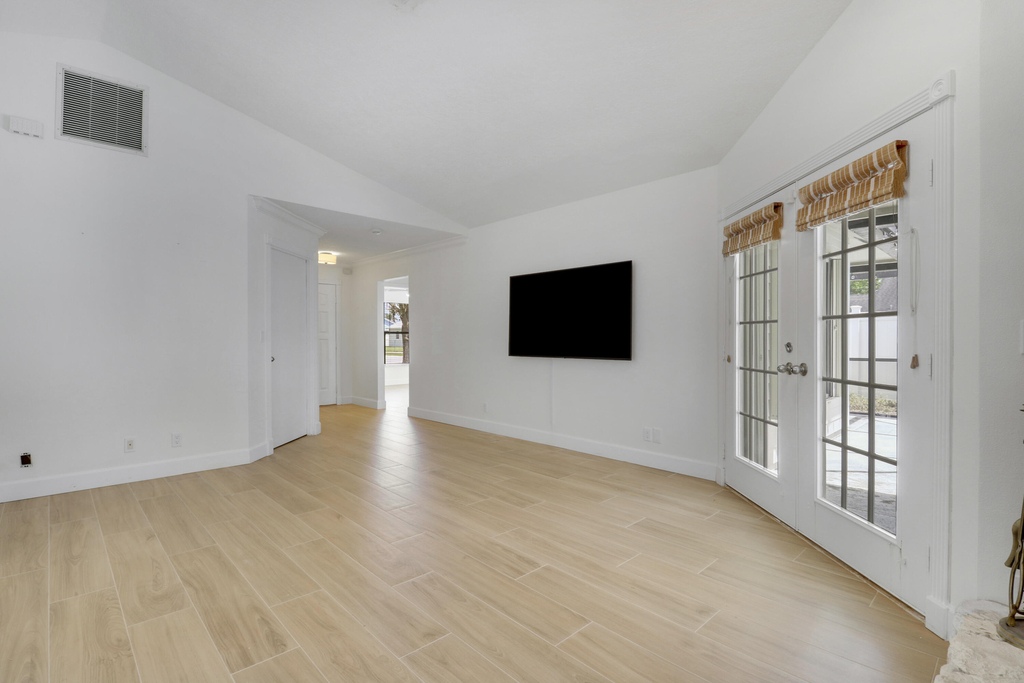 6208 Michael Street - Photo 6