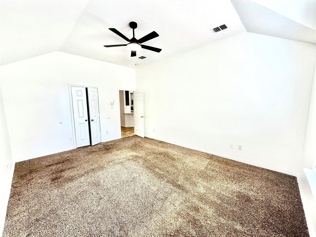 1584 Meadowview - Photo 18