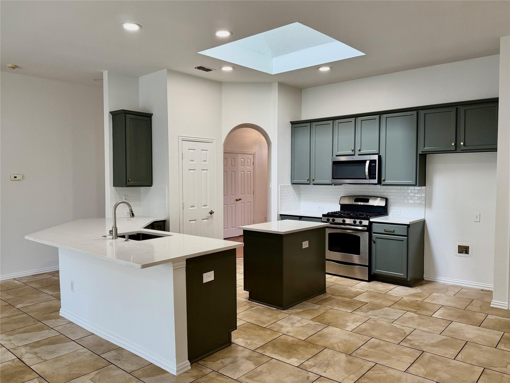 1584 Meadowview - Photo 12