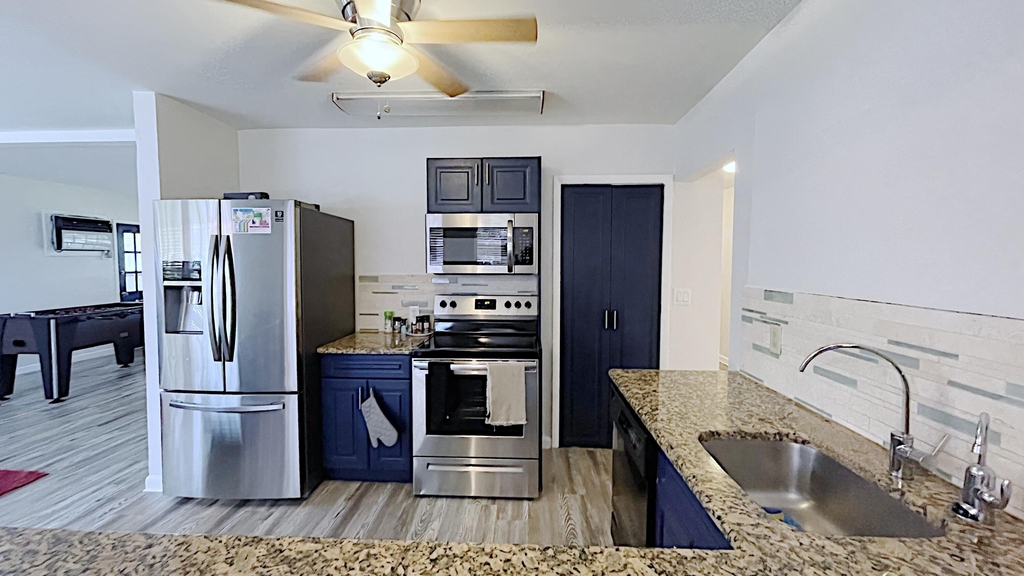 213 Sw 3rd Place - Photo 18