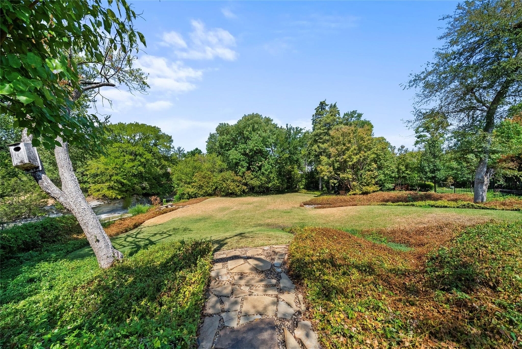 7105 Winding Creek Road - Photo 27