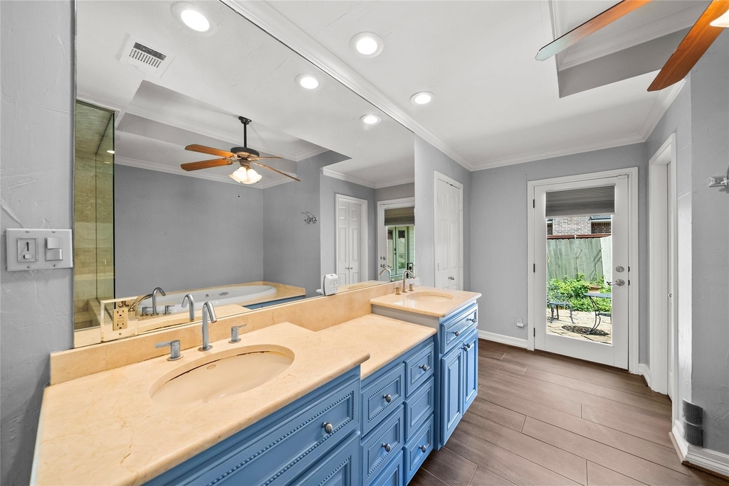 7105 Winding Creek Road - Photo 14