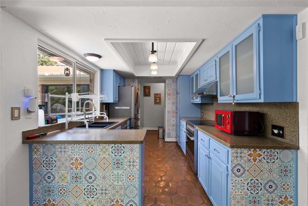 7105 Winding Creek Road - Photo 8